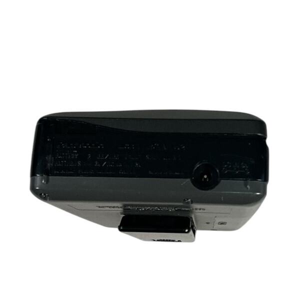 Vintage Panasonic Walkman RQ-V152 AM/FM Radio Cassette Grey Not Tested - Picture 9 of 9